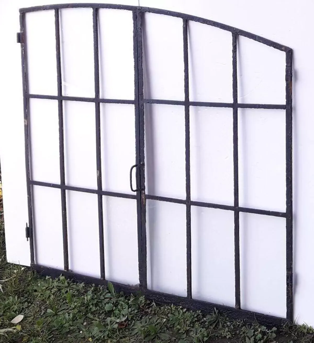 Illustration numéro 2 du produit Fenêtre industrielle arquée métal L128xH114 verrière XIX° 2 vantaux