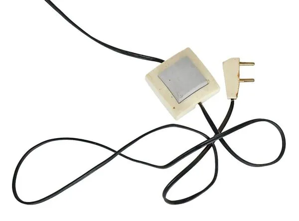 Illustration numéro 2 du produit Lampadaire en fer forgé