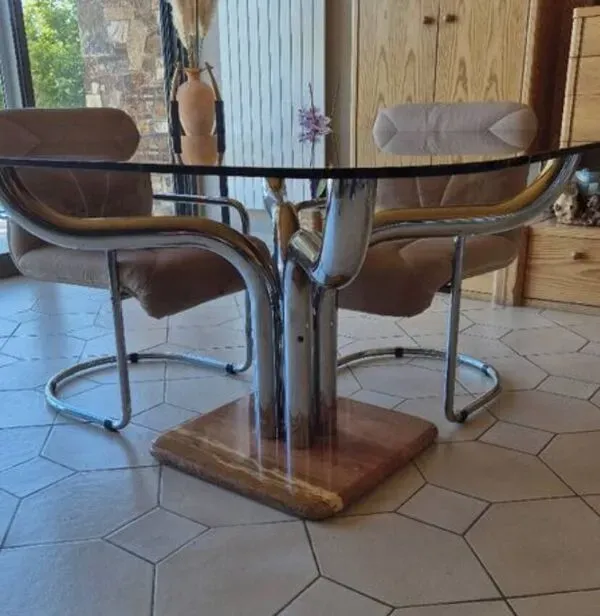 Illustration numéro 2 du produit Table à manger guido faleschini chrome marbre verre funé 1970 italy