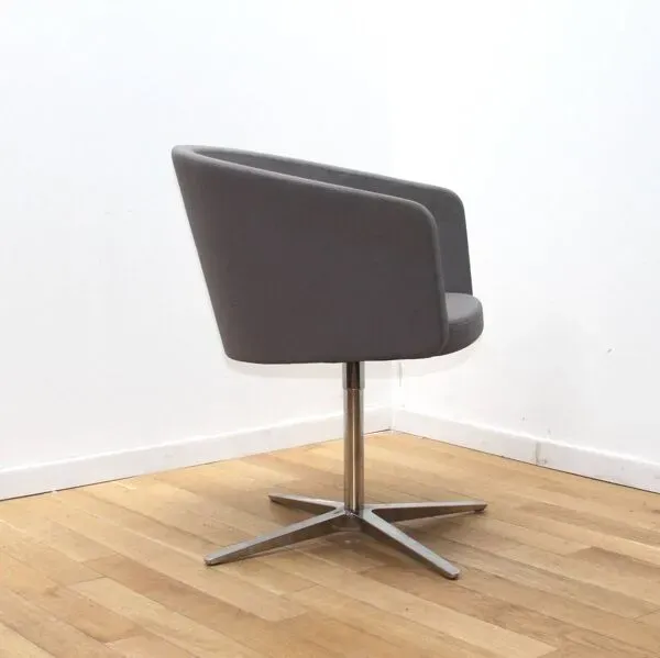 Illustration numéro 2 du produit Fauteuil club Bene