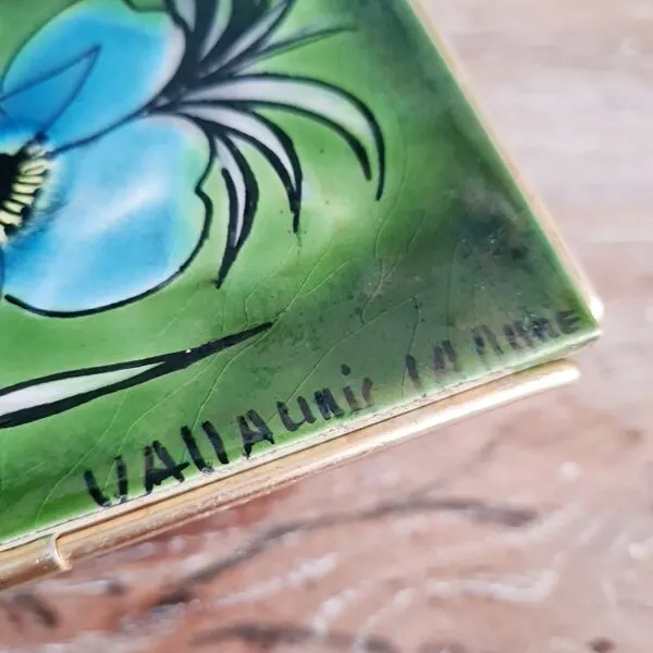 Illustration numéro 2 du produit Carreau de céramique vintage Vallauris - Décor Floral