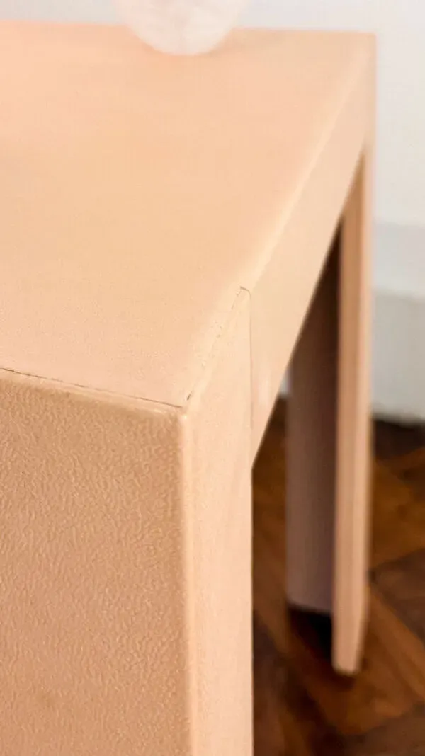 Illustration numéro 2 du produit Jean-michel frank - table d’appoint gainée de cuir