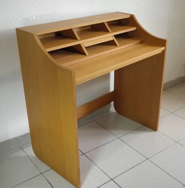 Illustration numéro 2 du produit Secrétaire Design Danemark années 90
