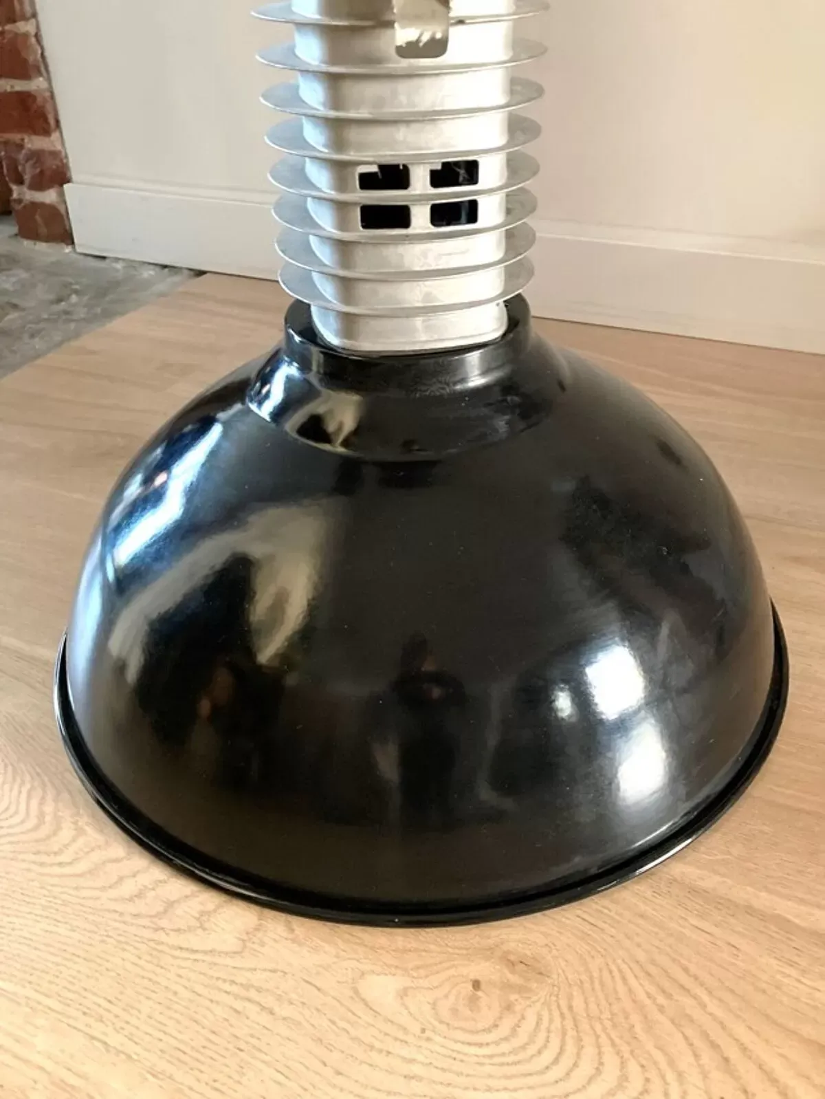 Illustration numéro 2 du produit Suspension industrielle Philips