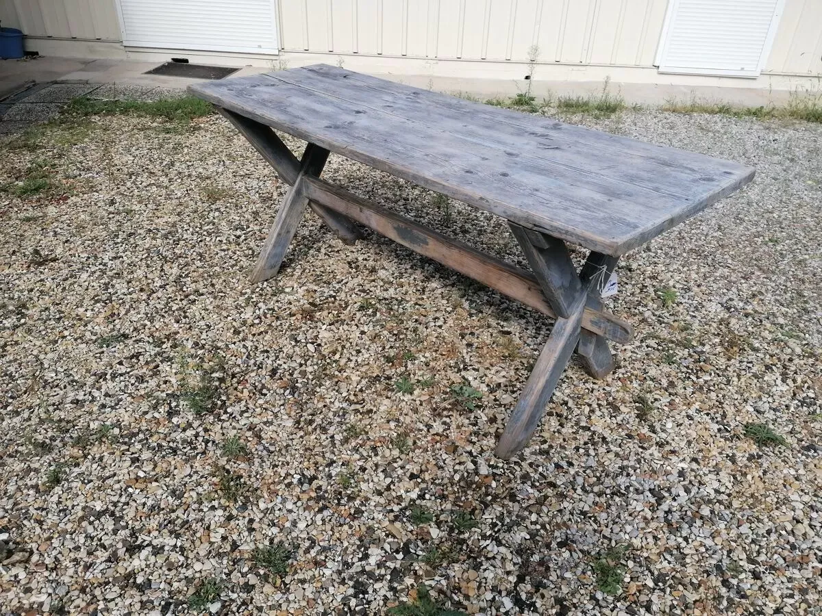 Illustration numéro 2 du produit Table ferme  vintage en bois 2m, pieds en x