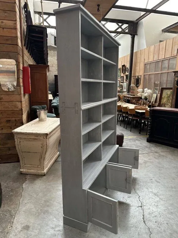 Illustration numéro 2 du produit Étagère d’atelier patinée