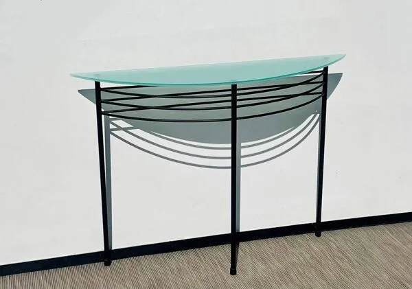 Illustration numéro 2 du produit Console style Post-Modern. Vintage 90s