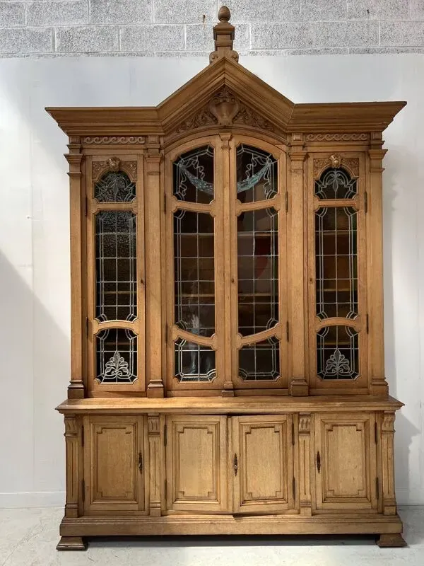 Illustration numéro 2 du produit Bibliothèque en deux corps de style Art Déco en chene massif XX siècle