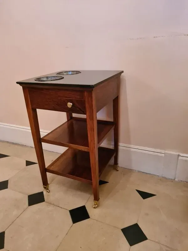 Illustration numéro 2 du produit Paire de rafraichissoirs époque Louis XVI , vers 1785