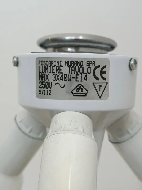 Illustration numéro 2 du produit Lampe Lumiere Tavolo par Rodolfo Dordoni pour Foscarini 1990