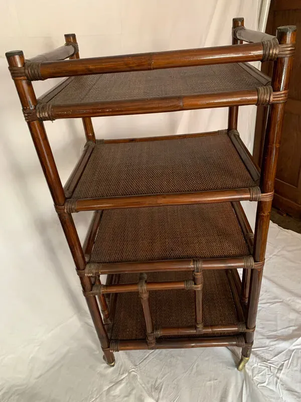 Illustration numéro 2 du produit Casier à musique