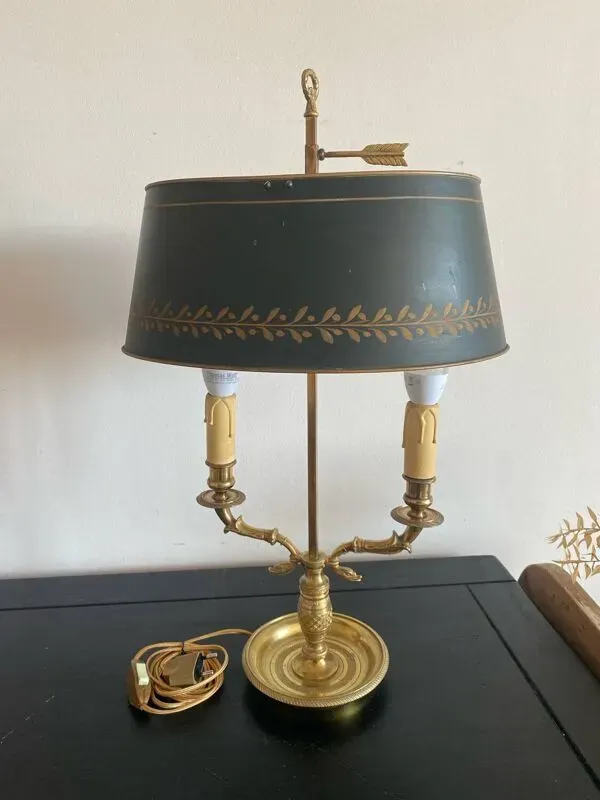 Illustration numéro 2 du produit Lampe bouillotte 2 feux style empirique