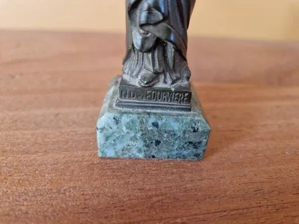 Illustration numéro 2 du produit Paul Emile Millefaut (1847-1907) - Sculpture en bronze - Notre Dame