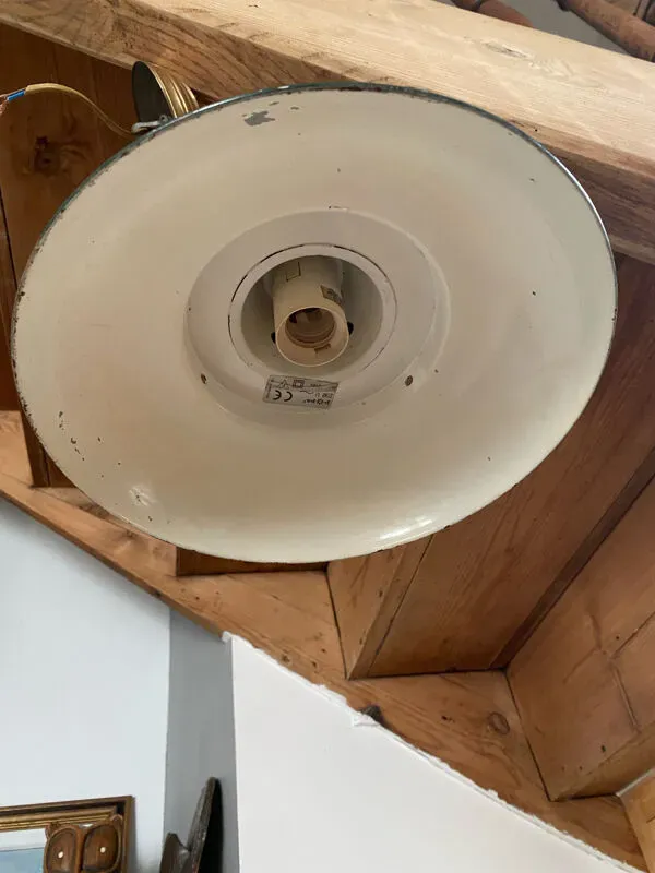 Illustration numéro 2 du produit Suspension industrielle en métal et laiton