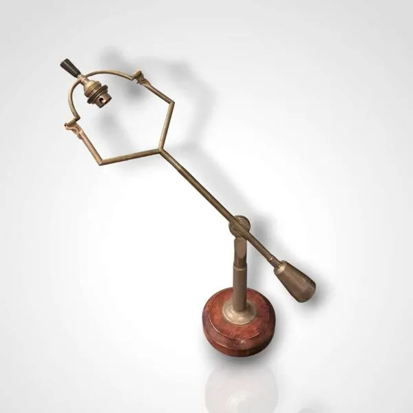 Illustration numéro 2 du produit Edouard-Wilfred Buquet, lampe à balancier, XXe