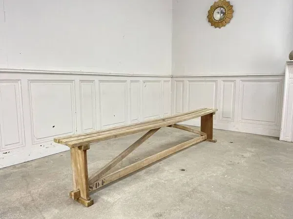 Illustration numéro 2 du produit Bancs à lattes 1930 en hêtre