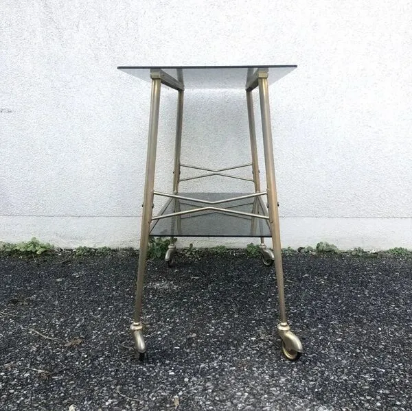 Illustration numéro 2 du produit Desserte vintage années 60