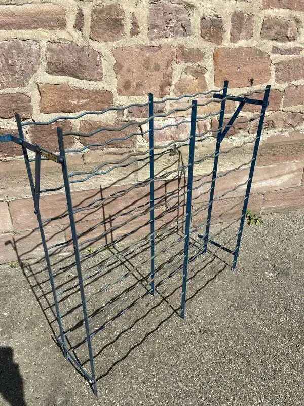 Illustration numéro 2 du produit cave à vin vintage