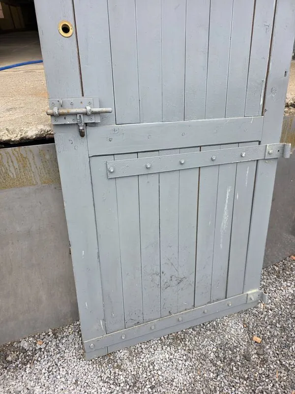 Illustration numéro 2 du produit Porte en chêne massif du XIXè