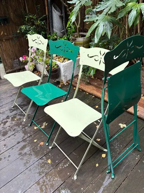 Illustration numéro 2 du produit 4 chaises pliantes Fermob extérieur