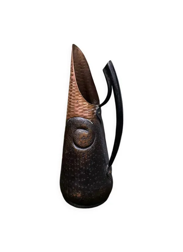 Illustration numéro 2 du produit Pichet cuivré & bois