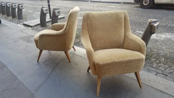 Illustration numéro 2 du produit Fauteuil club danois accoudoir vague années 50/60 jaune beige