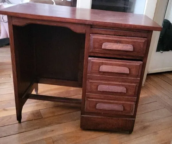 Illustration numéro 2 du produit Bureau d'écolier vintage bois acajou