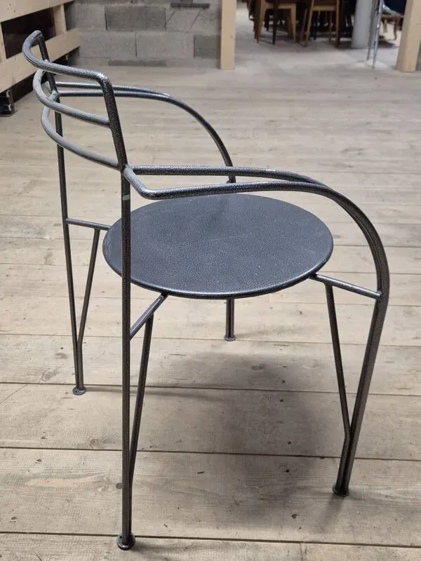 Illustration numéro 2 du produit Fauteuil modèle lune d'argent de Pascal Mourgue pour Fermob design