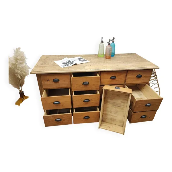 Illustration numéro 2 du produit Meuble de métier