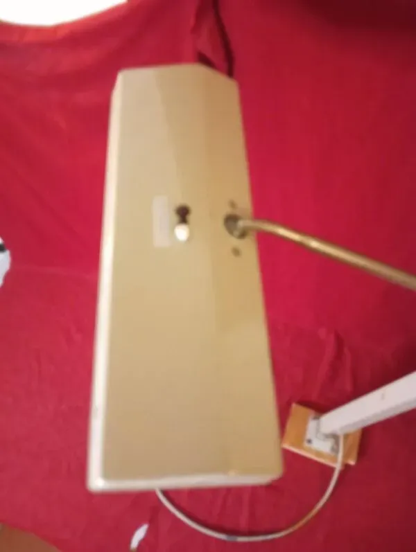 Illustration numéro 2 du produit Lampe d'atelier articulee marque '' waldman