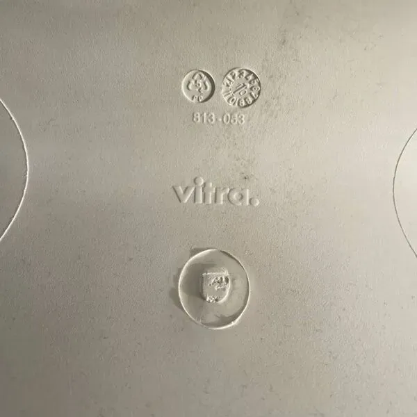 Illustration numéro 2 du produit Lot de 6 chaises Verner Panton édition Vitra