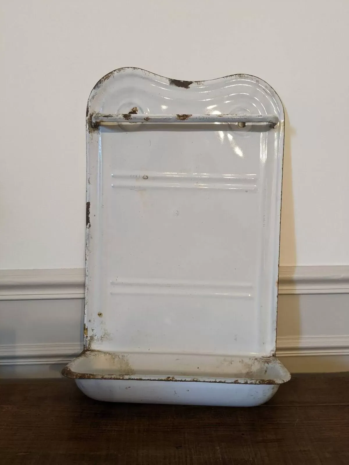 Illustration numéro 2 du produit Porte louches ancien