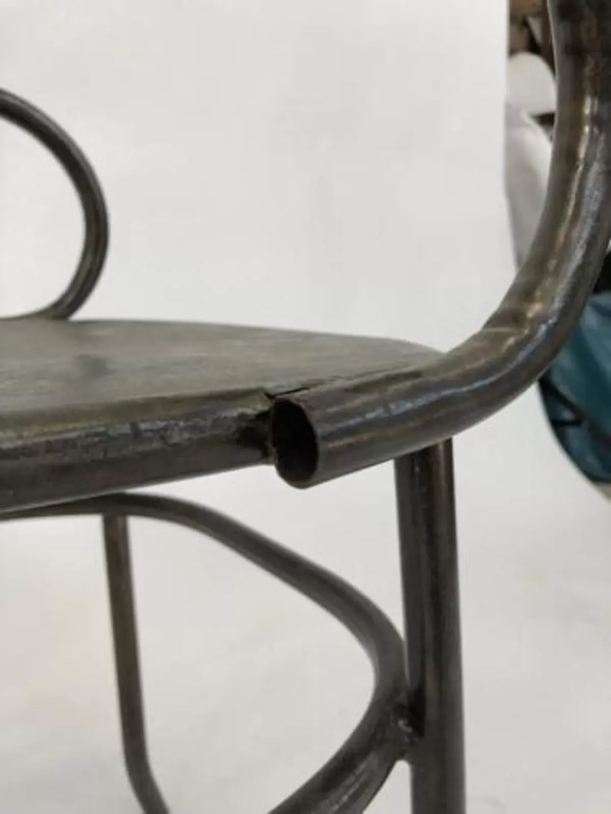 Illustration numéro 2 du produit Chair industrial