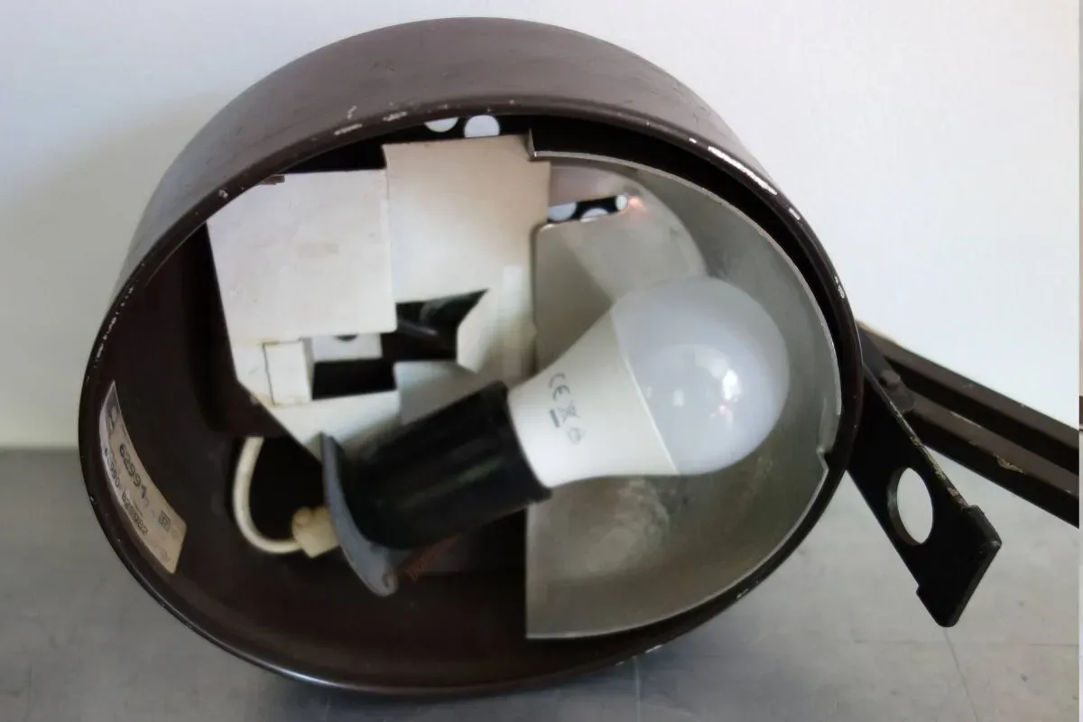 Illustration numéro 2 du produit Lampe articulée style architecte Fagerhults, Suède vintage