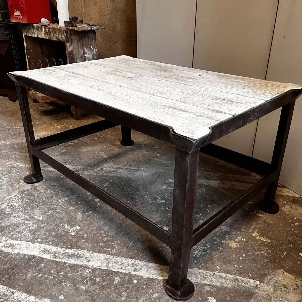 Illustration numéro 2 du produit Table basse