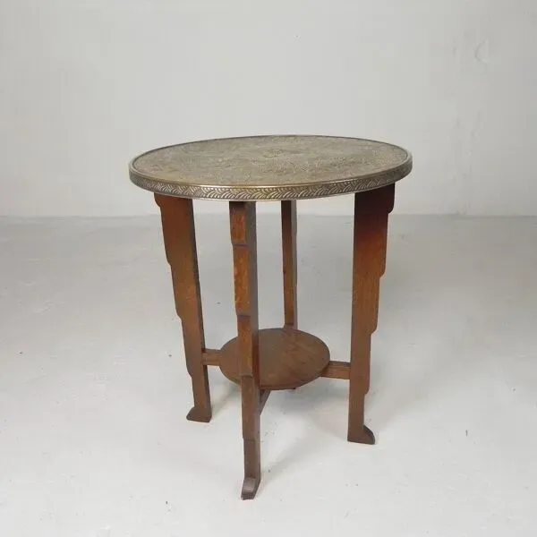 Illustration numéro 2 du produit Table Art Déco avec plateau en laiton, Amsterdam School, années 1930