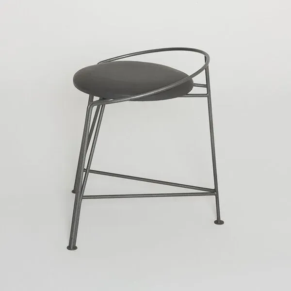 Illustration numéro 2 du produit 6 tabourets lune d’argent de pascal mourgue pour Fermob 1985