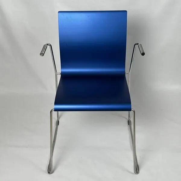Illustration numéro 2 du produit Chaise Blå Station en aluminium bleu et inox, Suède, 2004