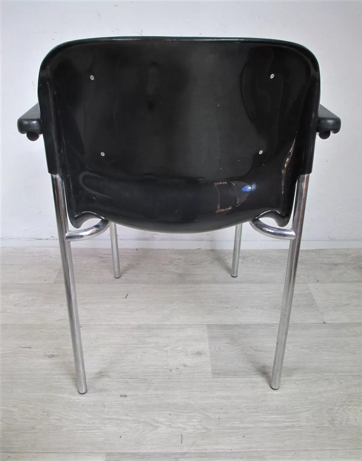 Illustration numéro 2 du produit Ensemble de trois chaises par G. Lange Allemagne années 1980