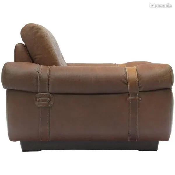 Illustration numéro 2 du produit Fauteuil club Brazil style, cuir pleine fleur patiné