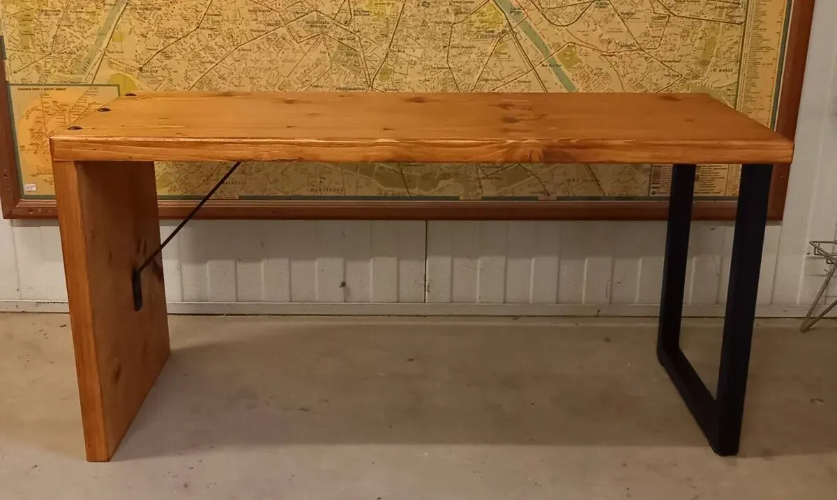 Illustration numéro 2 du produit Banc bois massif