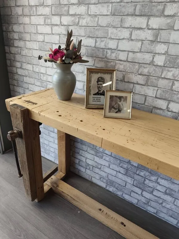 Illustration numéro 2 du produit Etabli