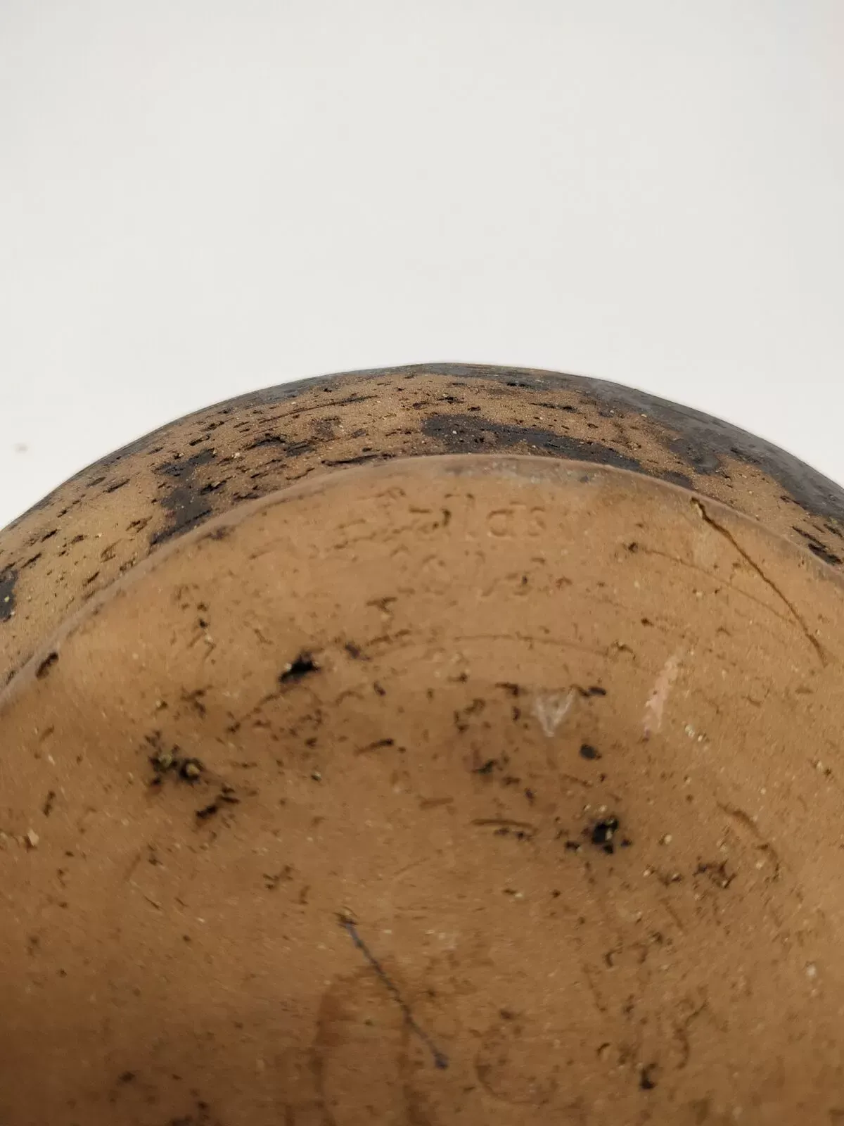 Illustration numéro 2 du produit Coupe en grès suédois de la manufacture szilasi wisby keramik