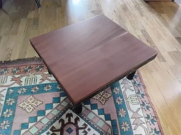 Illustration numéro 2 du produit Table basse