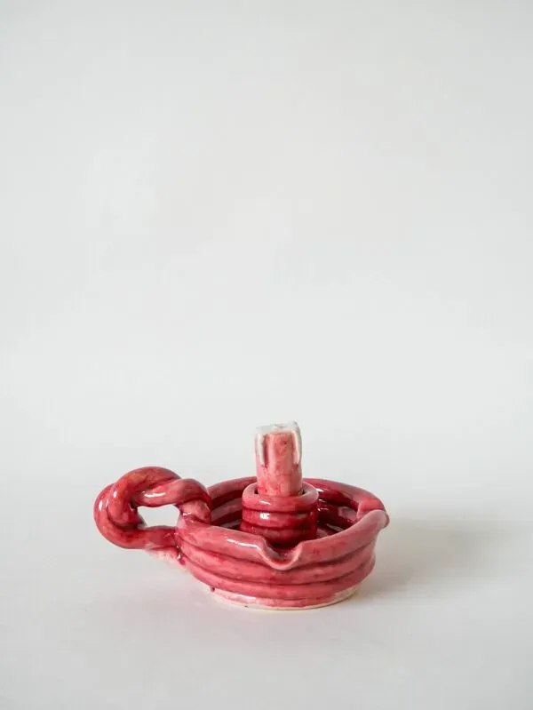 Illustration numéro 2 du produit Bougeoir en barbotine tressée rose, 1960