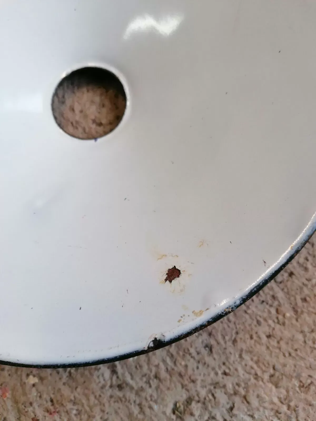 Illustration numéro 2 du produit Ancienne suspension-abat jour émaillé vert indus