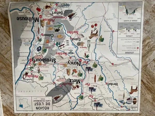 Illustration numéro 2 du produit Affiche scolaire vintage