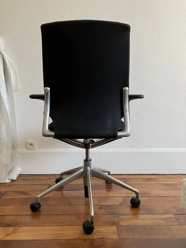Illustration numéro 2 du produit Chaise de bureau Vitra Meda