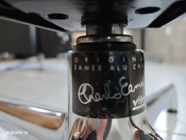 Illustration numéro 2 du produit Fauteuil