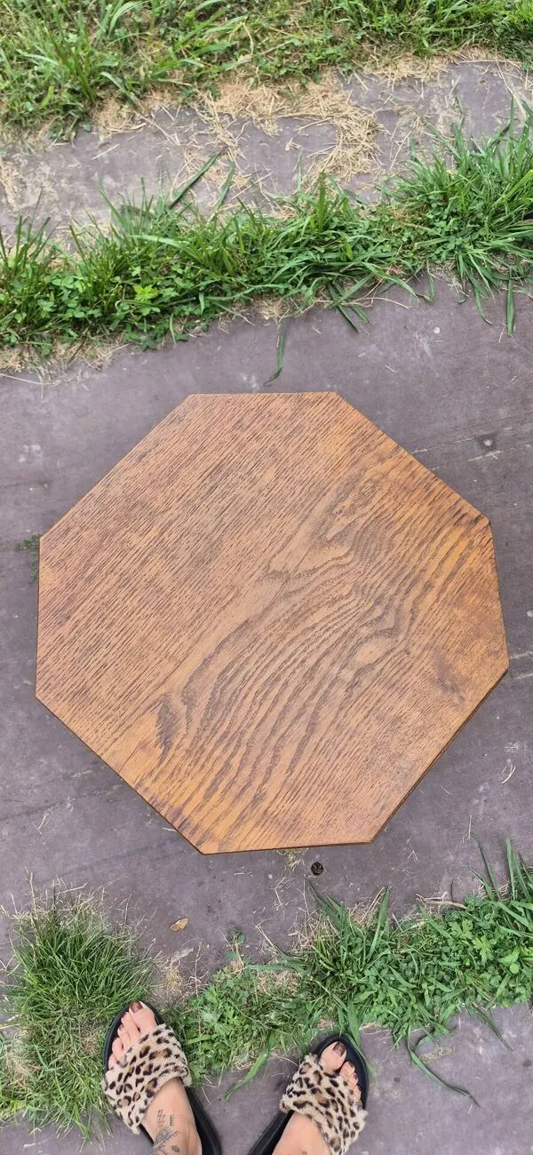 Illustration numéro 2 du produit Table d'appoint vintage scandinave – Travail artisanal années 50/60